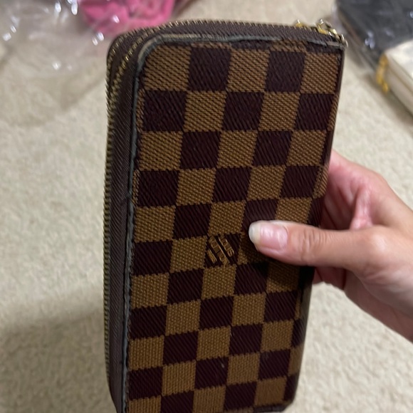 Wallet - Picture 6 of 8